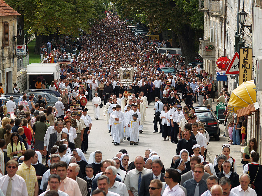Pilgrimage on the Feast of the Ascension of the Virgin Mary, Sinj